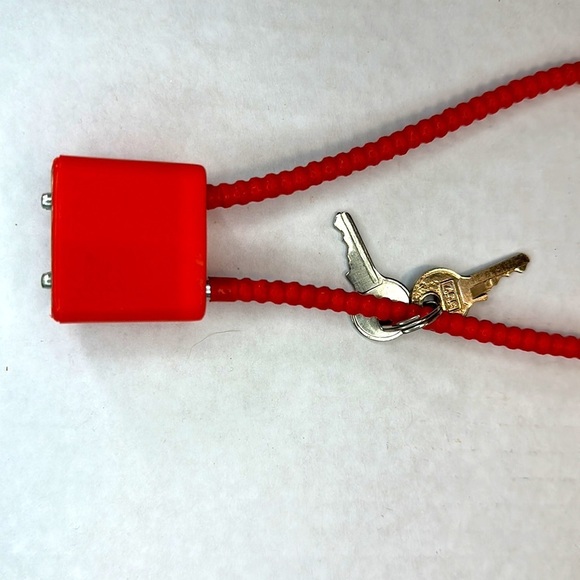 🔵 New Set of 3 Flexible Key Locks With Keys - Picture 4 of 5